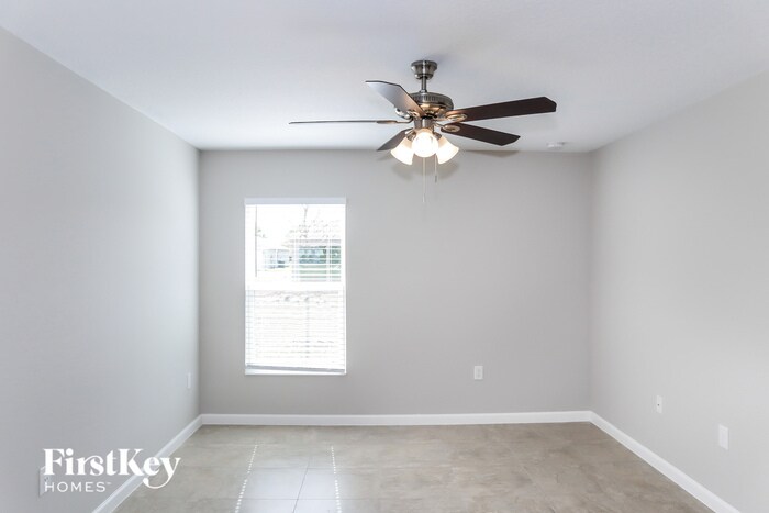 Building Photo - 329 S Haven Ct