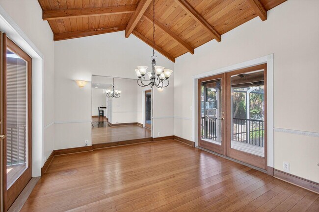 Building Photo - 1042 SE St Lucie Blvd