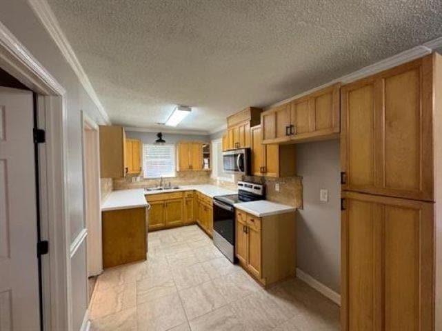 Building Photo - 10995 Dixon Robinson Dr