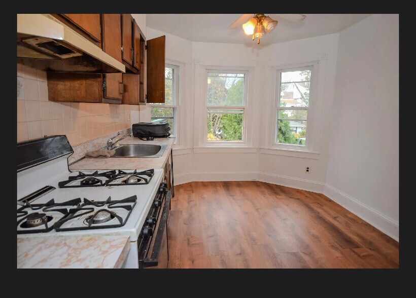 Eat in kitchen - 9 Harrison Ave