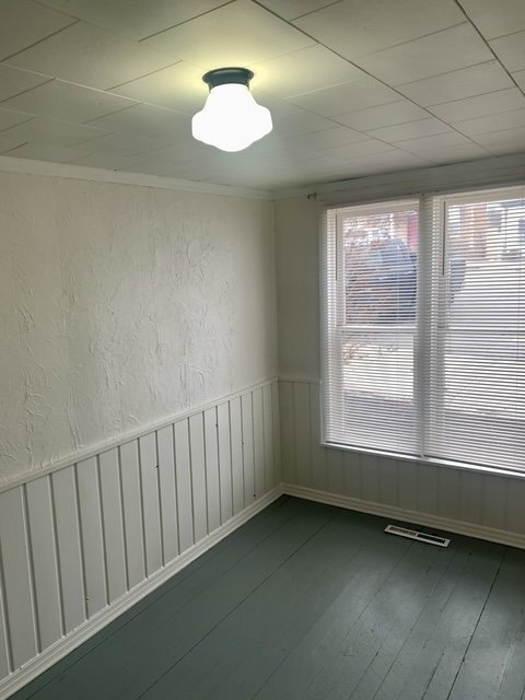 Building Photo - 108 W Gold St