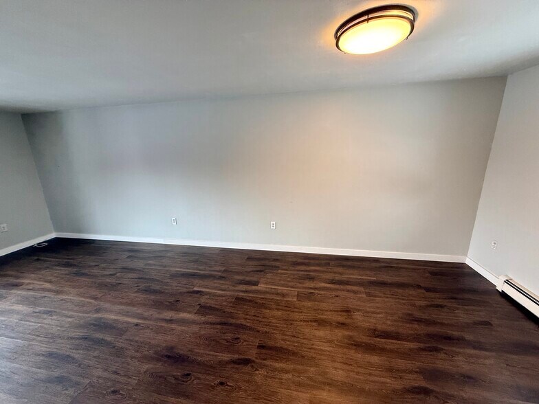 Building Photo - 5524 Taormina Dr