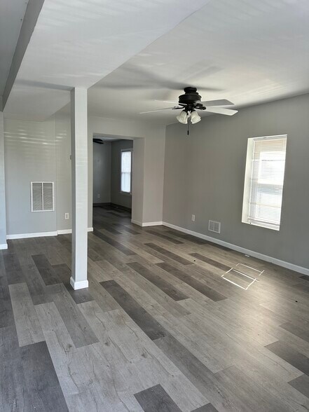 Building Photo - 32 Stinson Pl