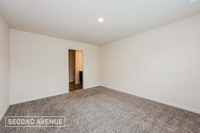 Building Photo - 415 Condie Russell Ave