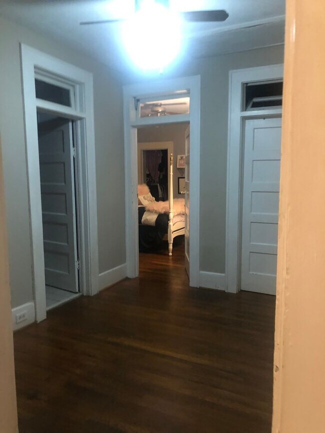 Building Photo - 4bed/2 bath close to USC, Five Points