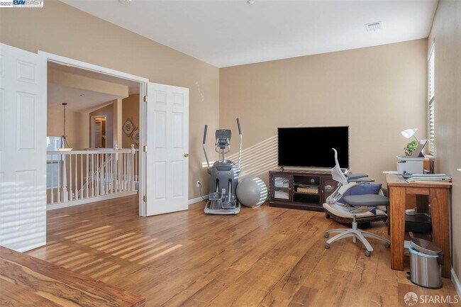 Building Photo - 699 Flemish Ct