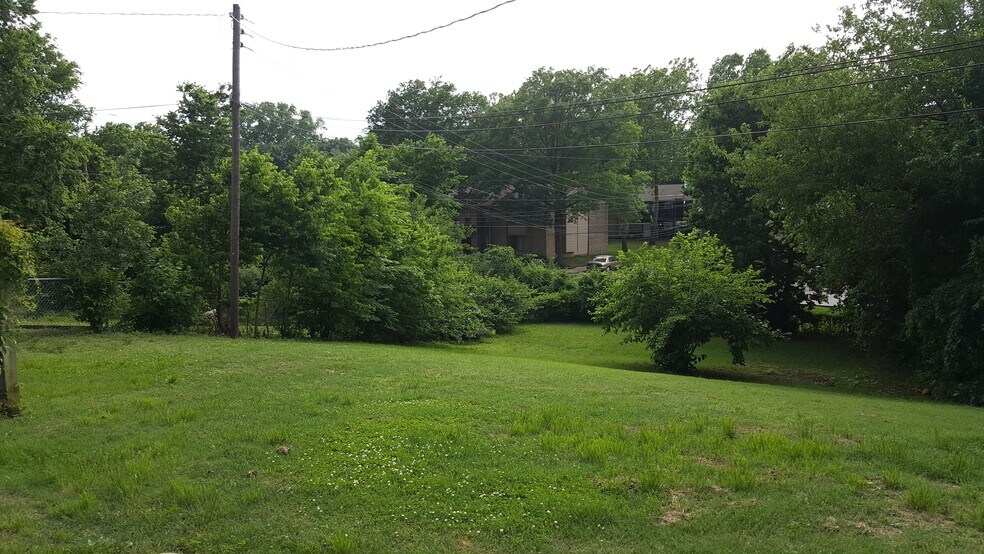 Building Photo - 933 Macklyn Ln