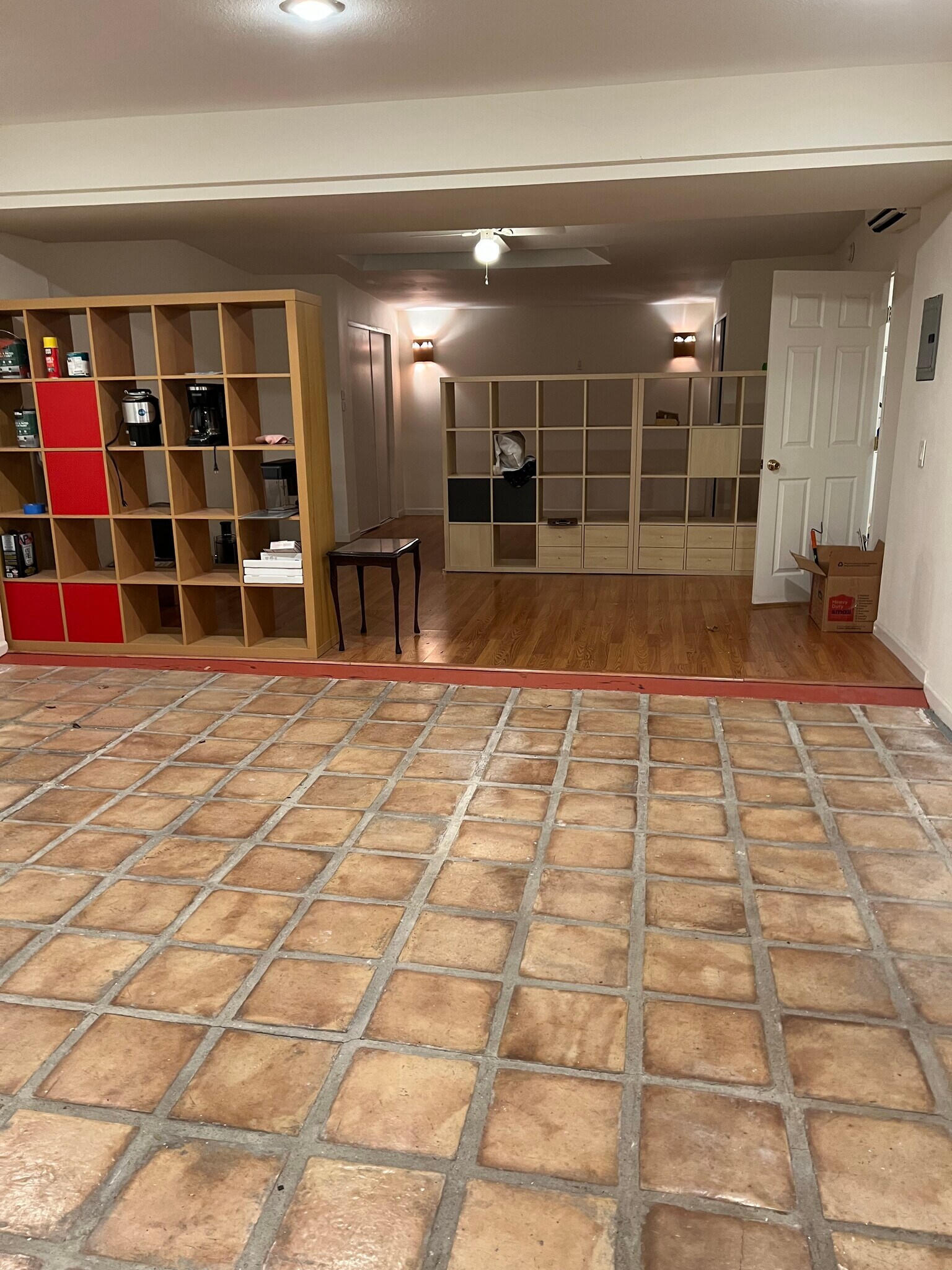 Building Photo - 1124 Hi Point St