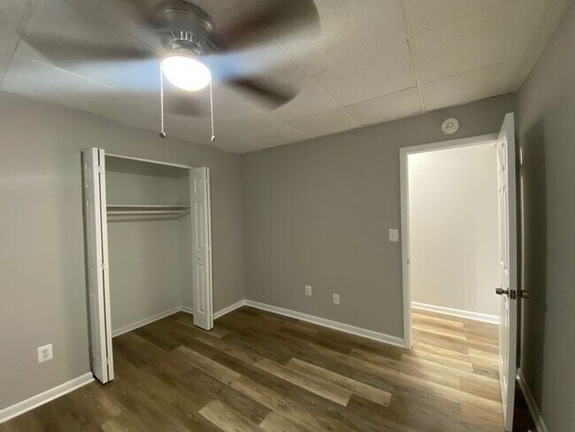 Building Photo - 2 Bedroom Townhome County Reisterstown