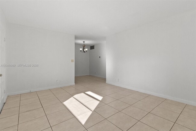 Building Photo - 4140 Woodside Dr