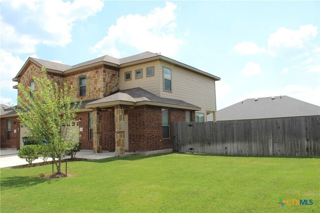 Building Photo - 1136 Brown Rock Dr