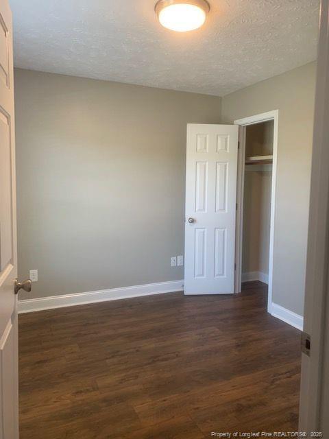 Building Photo - 670 Amberdale Cir W
