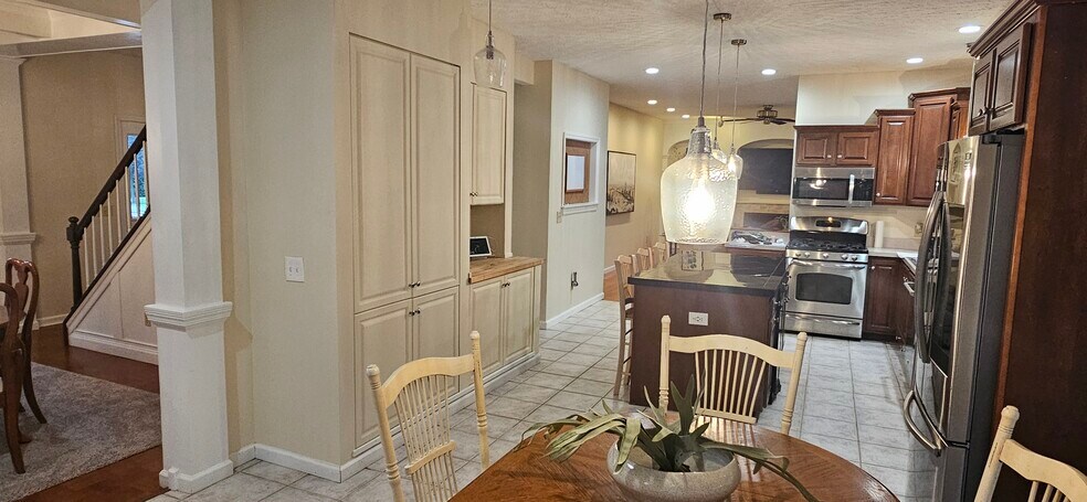 Building Photo - 1740 Magnolia Ct