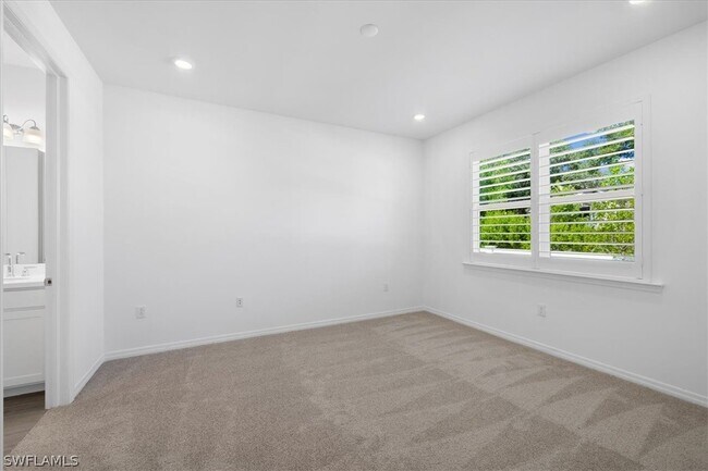 Building Photo - 1123 Tranquil Brk Dr