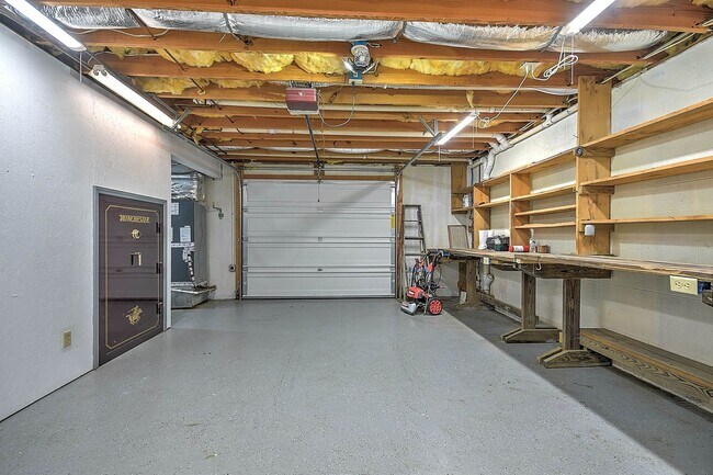 Building Photo - 13625 Horton Hwy