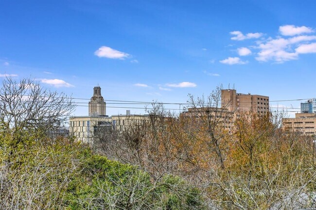 Building Photo - 3110 Red River St