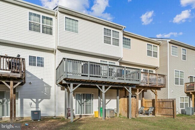 Building Photo - 15304 Pocopson Creek Way