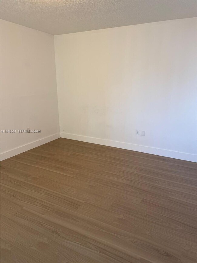 Building Photo - 18800 NE 29th Ave