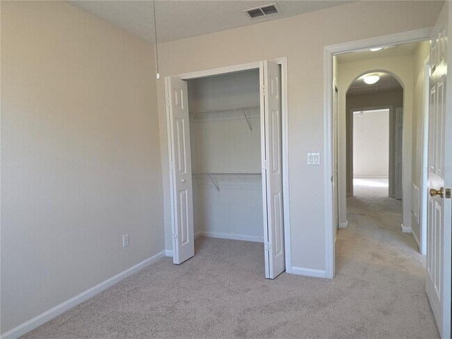 Building Photo - 16661 Cedar Crest Dr