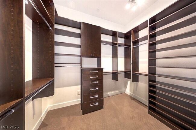 Building Photo - 1501 Foothills Village Dr