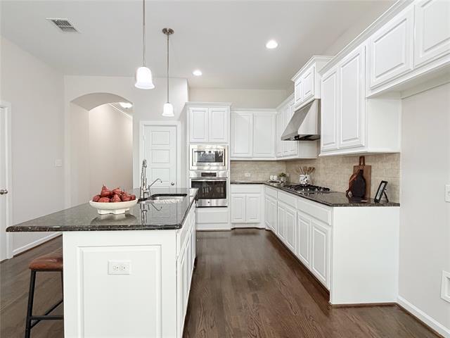Building Photo - 2113 Meridian Way