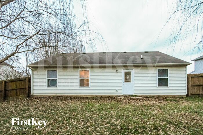 Building Photo - 4041 Magnolia Dr