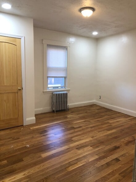 Building Photo - 12 Logan St