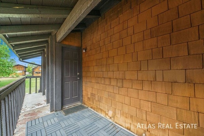 Building Photo - 1273 S Crystal Way