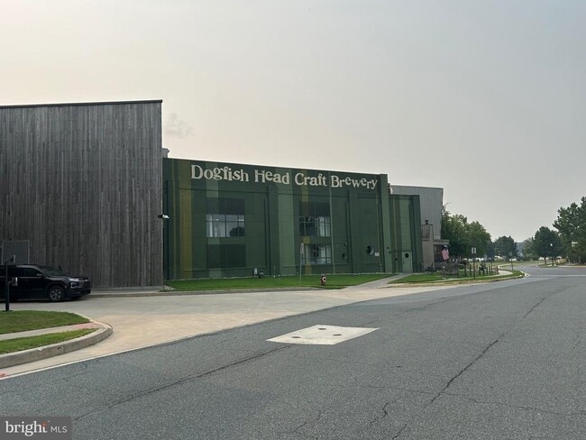 Building Photo - 116 Village Center Blvd