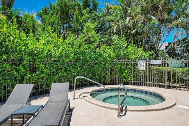 Building Photo - 2835 Polo Island Dr