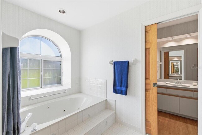 Building Photo - 24 Chippeway Ct