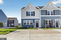 Building Photo - 561 Norwood Dr