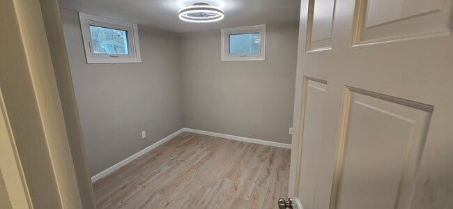 Building Photo - 895 Warrenville Rd