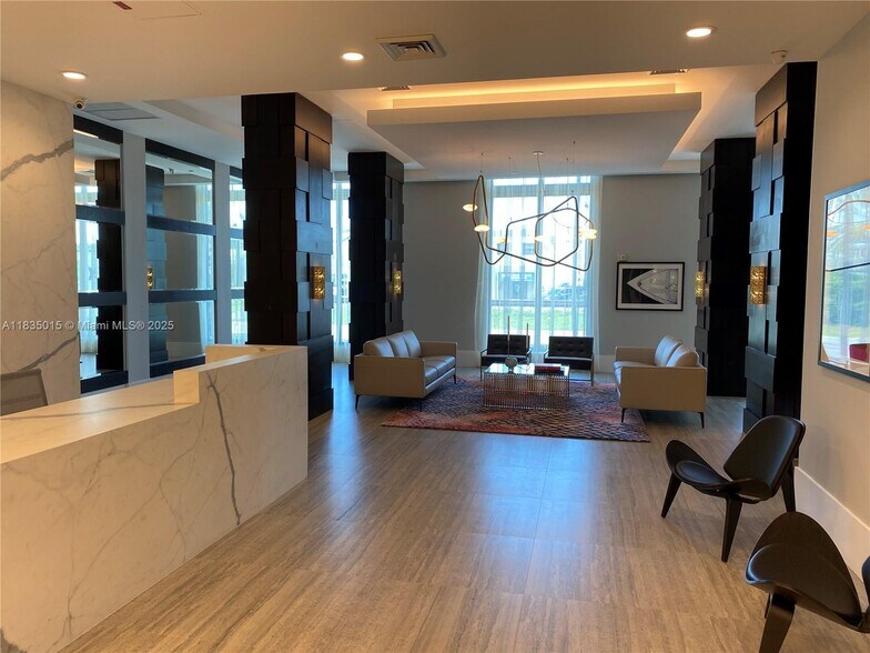 Building Photo - 140 S Dixie Hwy