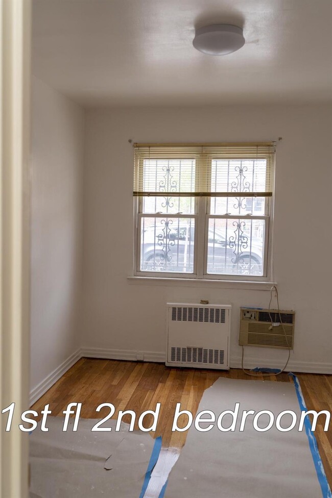 Building Photo - 30-06 80th St