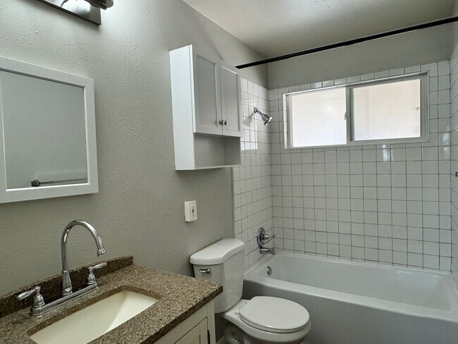Building Photo - 7295 Winona Ct