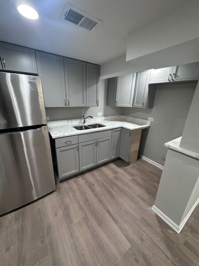 Building Photo - 65 Kilpatrick