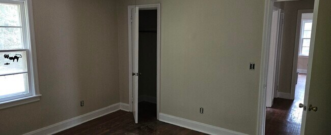 Building Photo - 616 Timber Lane Rd