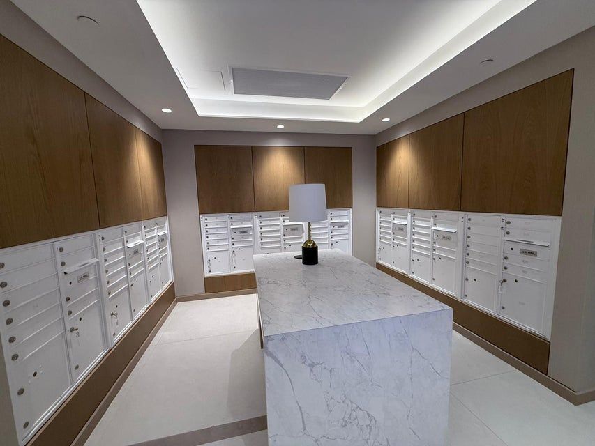 Building Photo - 151 N Seabreeze Blvd