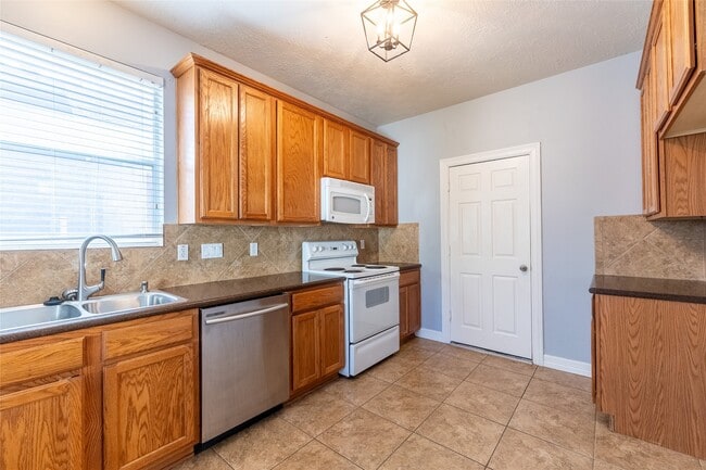 Building Photo - 11510 Alcott Dr