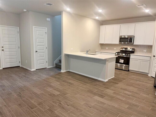 Building Photo - 134 Big Banyan Dr