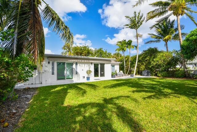 Building Photo - 702 NE 10th Ave