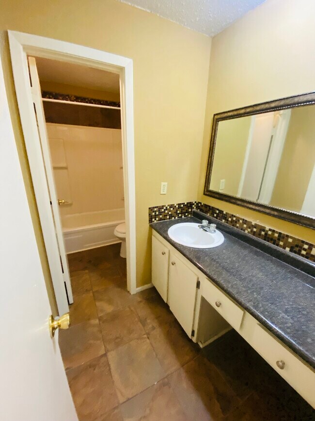 Building Photo - 326 Guilbeau Rd