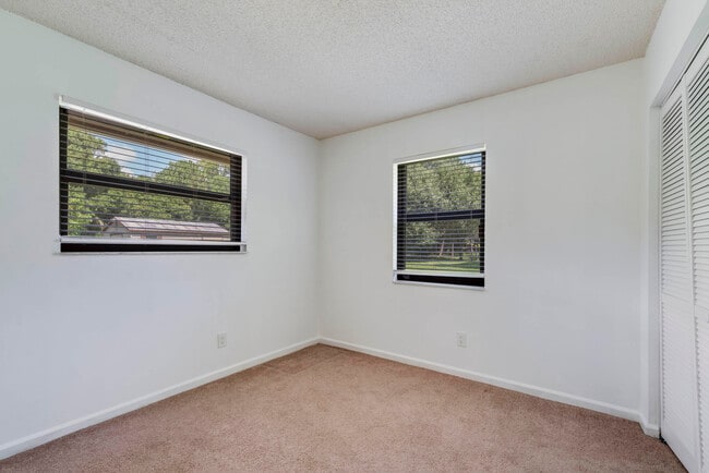 Building Photo - 7107 181st St