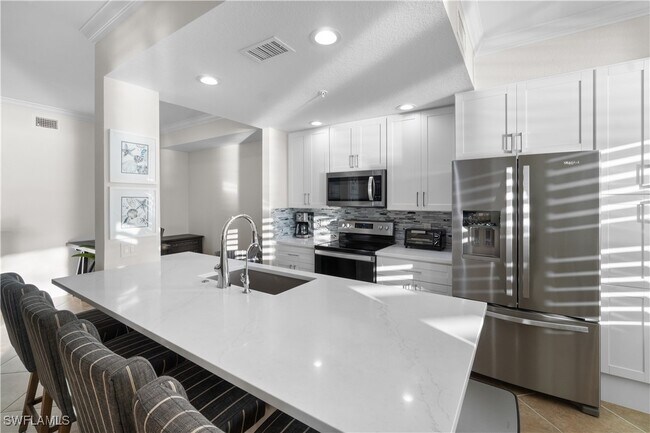 Building Photo - 9727 Acqua Ct