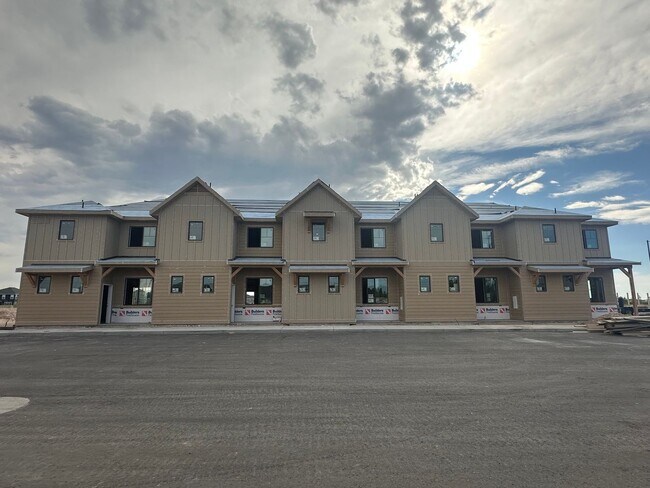 Building Photo - 4095 S Lone Pne Wy