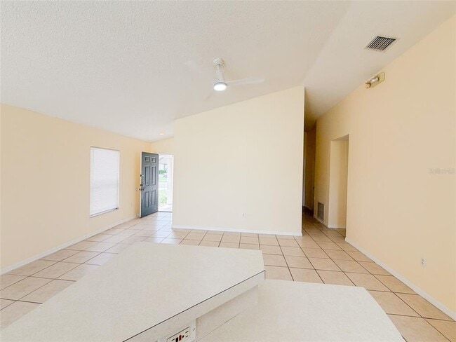 Building Photo - 2420 St Augustine Blvd