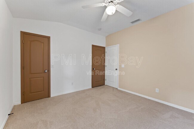 Building Photo - 5873 Fishhawk Ridge Dr