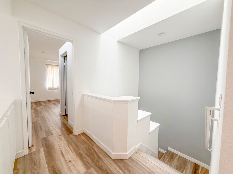 Hallway - 3598 Meadowlark St