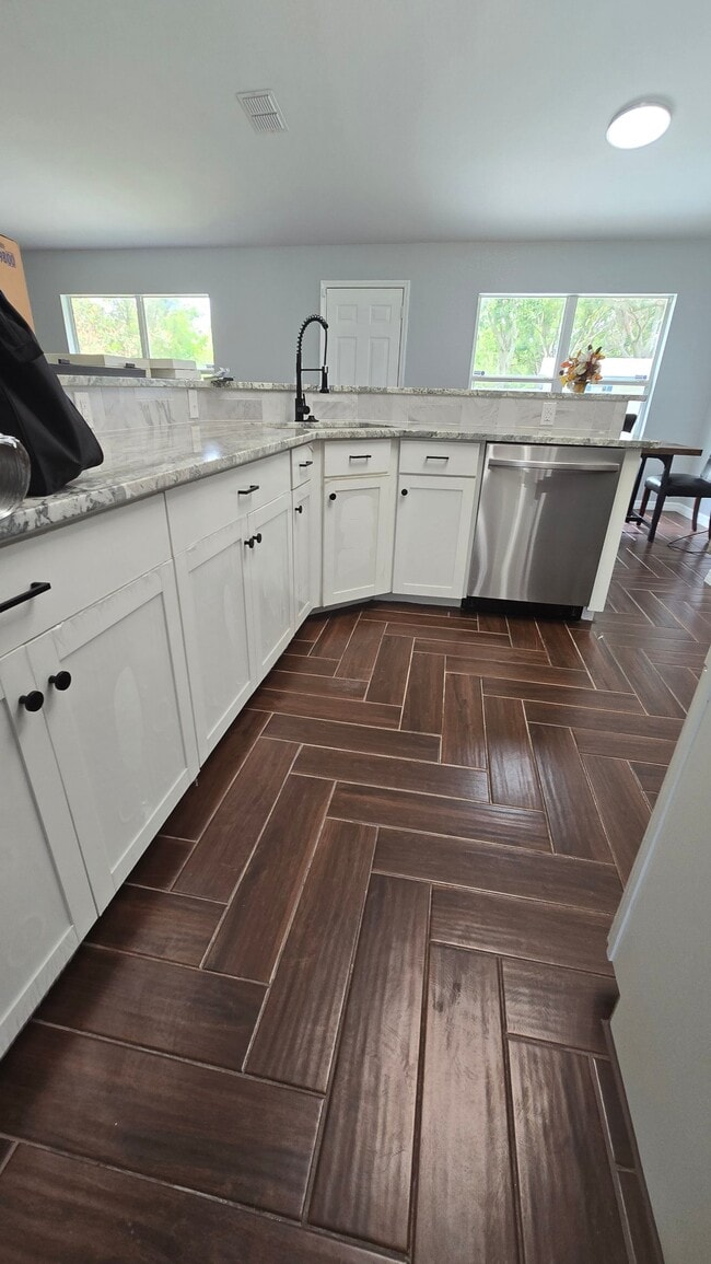Building Photo - 7704 Canterbury Cir